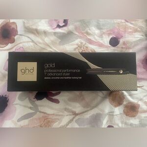 ghd Flat Hiron Hair Straightener